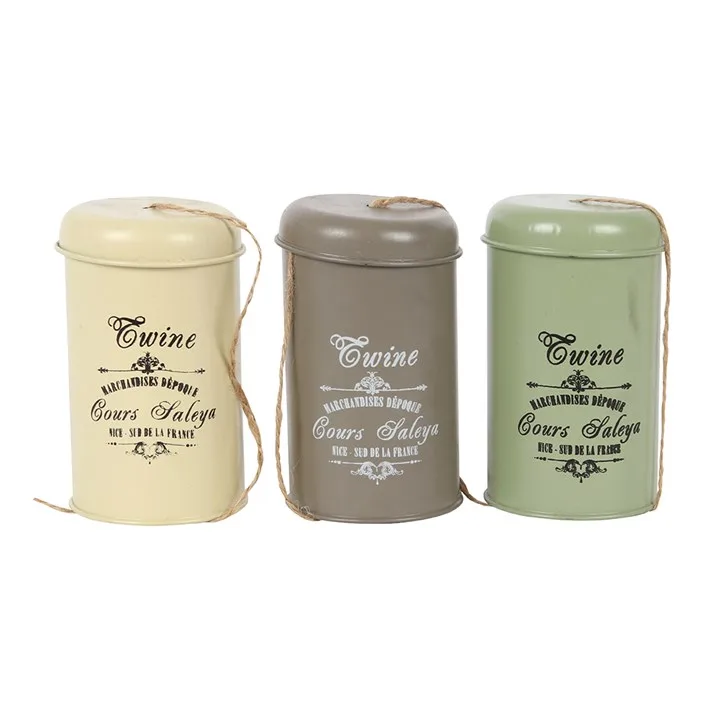 DIY twine dispenser tin