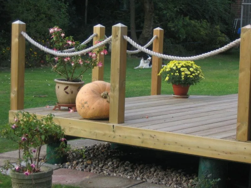 how to install decking rope